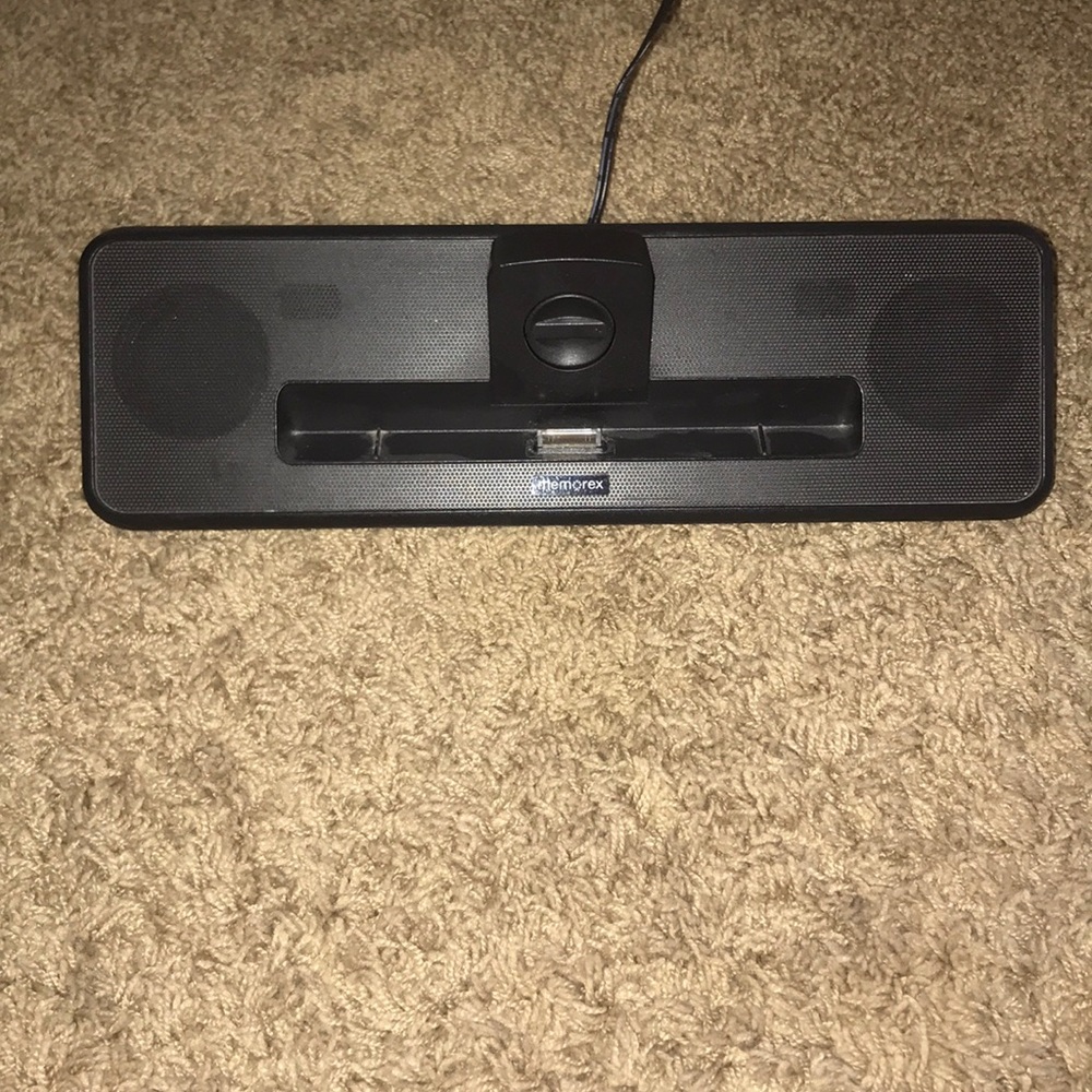 iPod/iPhone speaker